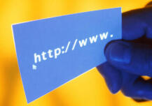 Jak wybrać i wykupić domenę?